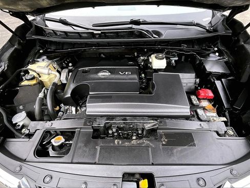 Used 2018 Nissan Murano Platinum w/ Cargo Package image 10