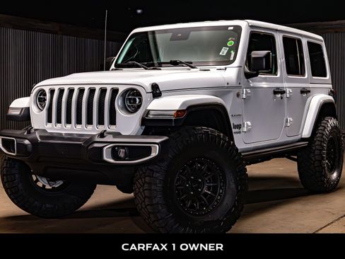 Used 2020 Jeep Wrangler Unlimited Sahara image 5