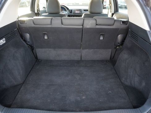 Used 2020 Honda HR-V LX image 29