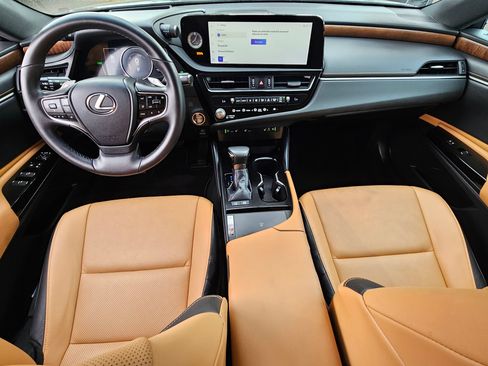 Used 2024 Lexus ES 300h w/ Premium Package FWD image 23