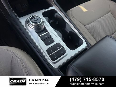 Used 2023 Ford Explorer XLT RWD image 19