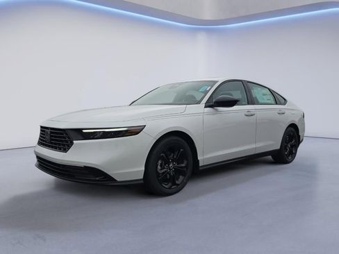 New 2025 Honda Accord SE image 2