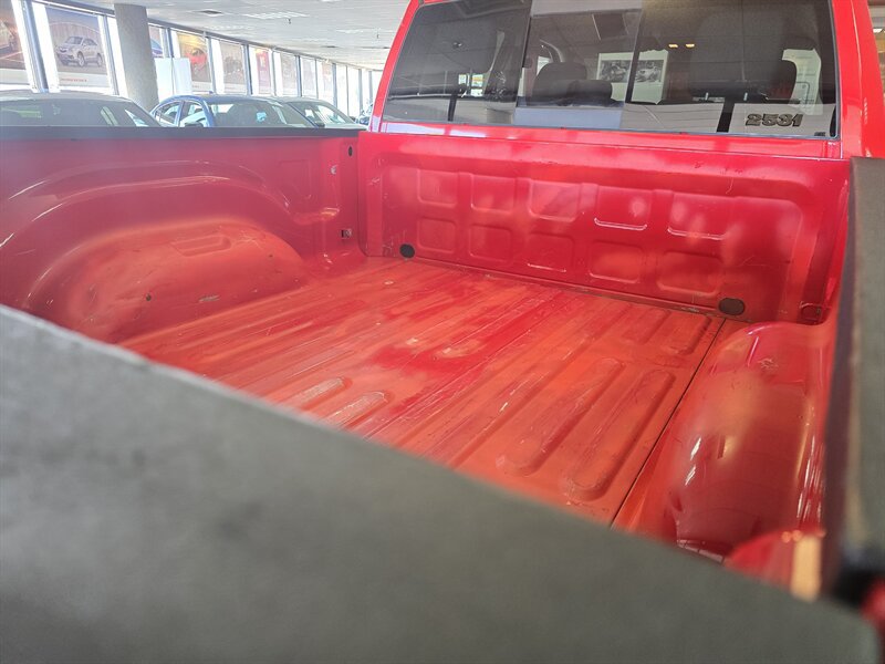 Used 2019 RAM 1500 Classic SLT AWD/4WD image 25