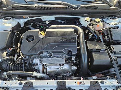 Used 2024 Chevrolet Malibu LT FWD image 23