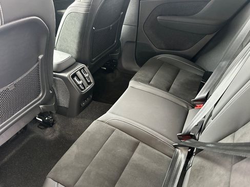 Used 2024 Volvo XC40 Recharge Ultimate w/ Protection Package Premier RWD image 13