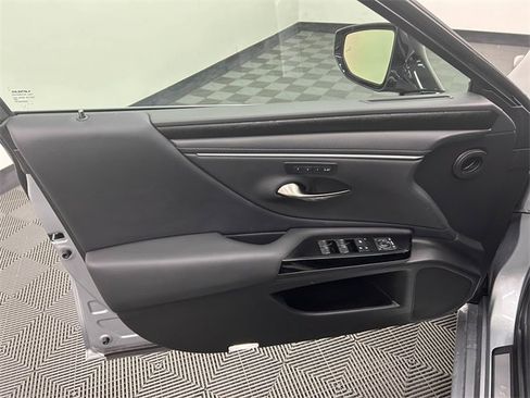 Certified 2024 Lexus ES 300h w/ Premium Package image 9