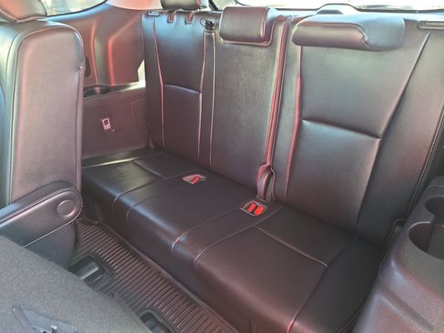 Used 2020 Toyota Highlander Platinum image 19