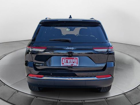 New 2025 Jeep Grand Cherokee Laredo X w/ Luxury Tech Group I AWD/4WD image 4