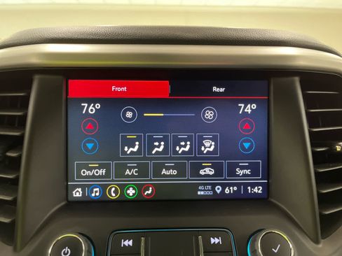 Used 2023 GMC Acadia SLE w/ Driver Convenience Package image 33