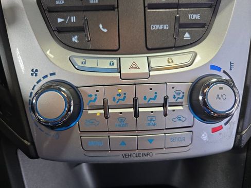Used 2015 Chevrolet Equinox LT w/ Driver Convenience Package FWD image 24
