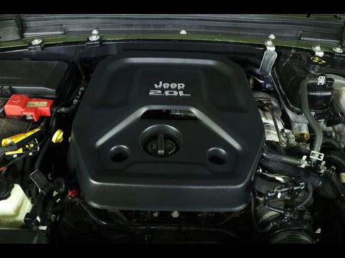 Used 2022 Jeep Wrangler Unlimited Sport AWD/4WD image 17