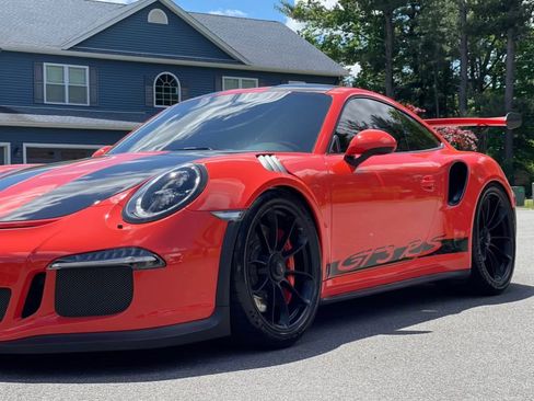Used 2016 Porsche 911 GT3 RS image 3