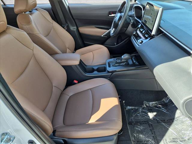 Used 2026 Toyota Corolla Cross XLE w/ Convenience Package FWD image 21