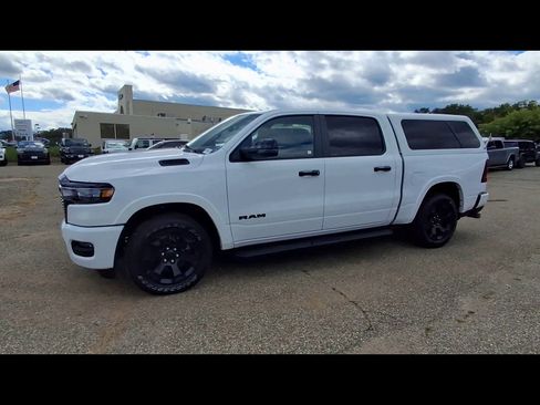 Certified 2026 RAM 1500 Big Horn AWD/4WD image 4