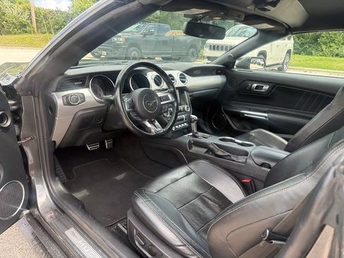 Used 2020 Ford Mustang Premium RWD image 6