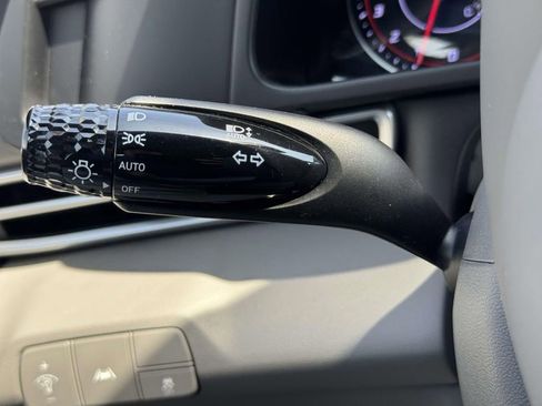 Certified 2023 Hyundai Elantra SEL image 21