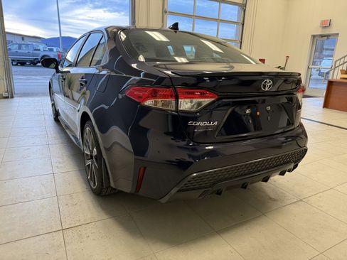 Used 2022 Toyota Corolla SE image 3