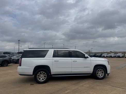 Used 2019 GMC Yukon XL SLT image 24
