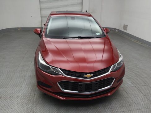 Used 2018 Chevrolet Cruze LT w/ Sun And Sound Package FWD image 14