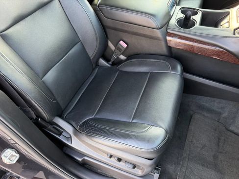 Used 2015 GMC Yukon SLT RWD image 87