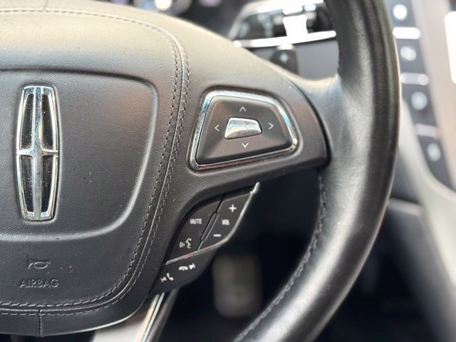 Used 2019 Lincoln MKZ Reserve w/ Reserve Plus Package AWD/4WD image 24