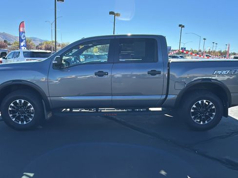 Used 2021 Nissan Titan PRO-4X w/ Pro-4x Convenience Package image 6