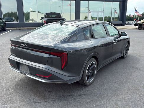 Used 2025 Kia K4 EX FWD image 3