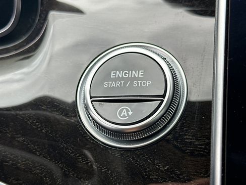 Certified 2023 Mercedes-Benz C 300 Sedan image 33