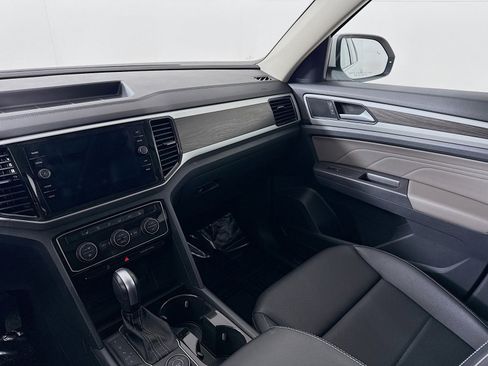 Certified 2023 Volkswagen Atlas SE w/ Panoramic Sunroof Package image 22