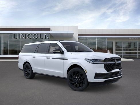 New 2025 Lincoln Navigator L Reserve w/ Jet Appearance Package image 7