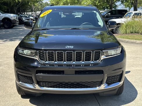 Used 2022 Jeep Grand Cherokee L Laredo w/ Luxury Tech Group I RWD image 2