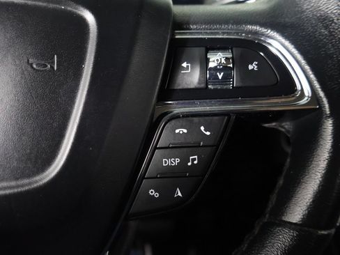 Used 2023 Lincoln Nautilus FWD w/ Premium Package image 42