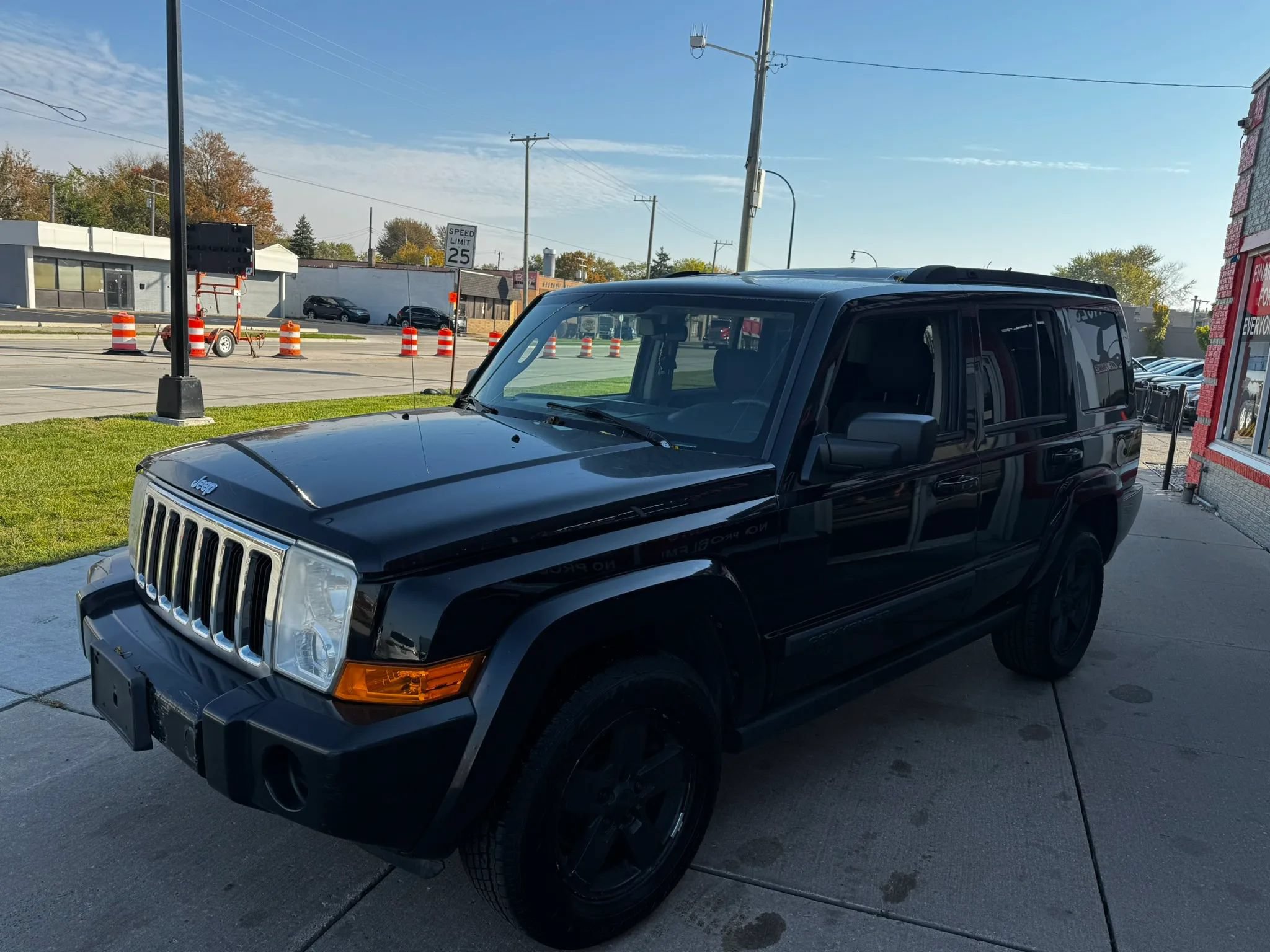 Used 2008 Jeep Commander Sport AWD/4WD image 7