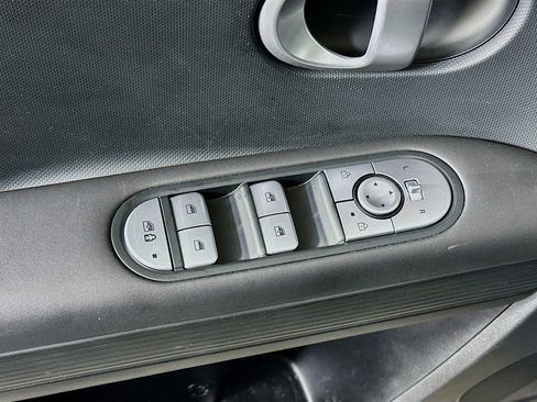 Used 2024 Hyundai Ioniq 5 SEL image 15