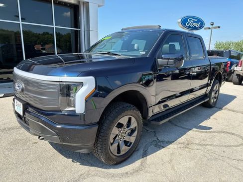 Used 2024 Ford F150 Lightning Lariat AWD/4WD image 3