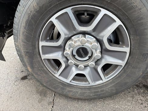 Used 2025 Ford F250 XLT w/ F-250 >10K GVWR Package image 7