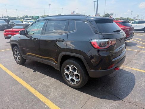 Used 2022 Jeep Compass Trailhawk w/ Sun and Sound Group AWD/4WD image 4