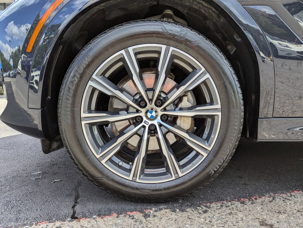 Used 2023 BMW X6 xDrive40i w/ M Sport Package AWD/4WD image 49