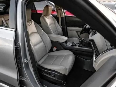 Used 2023 Cadillac XT4 Premium Luxury AWD/4WD image 44