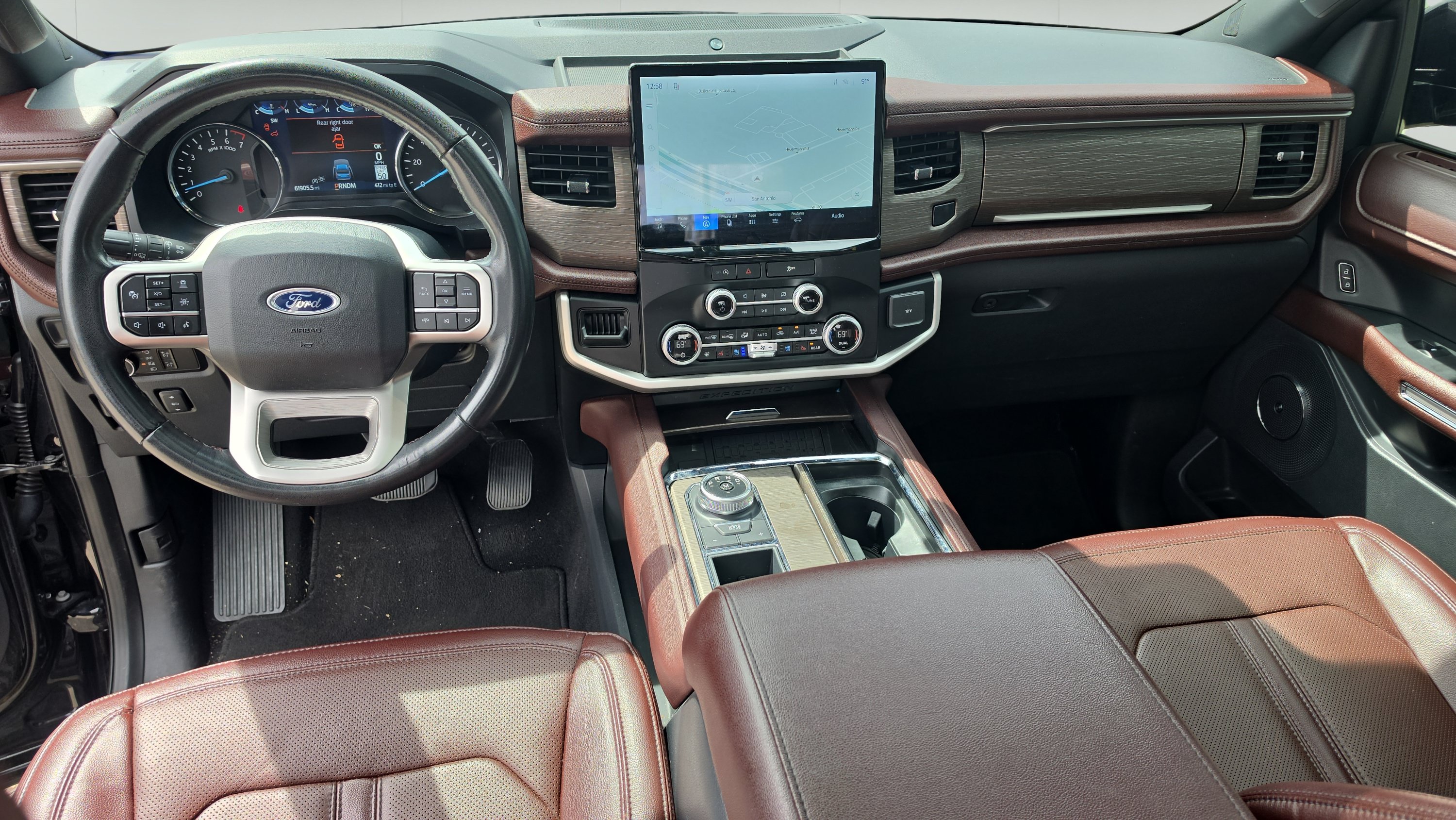 Used 2024 Ford Expedition Limited RWD image 24