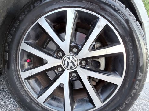 Used 2016 Volkswagen Jetta SE FWD image 47