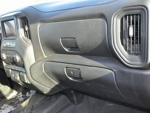 Used 2020 Chevrolet Silverado 1500 Custom w/ Custom Value Package image 20