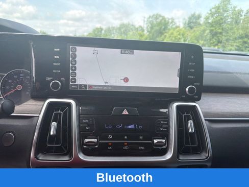 Used 2022 Kia Sorento S w/ Panoramic Sunroof Package AWD/4WD image 14