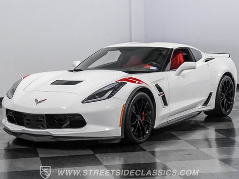 Used 2019 Chevrolet Corvette Grand Sport image 19