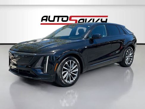 Used 2025 Cadillac Lyriq Sport w/ LPO, Floor Liner Package AWD/4WD image 3