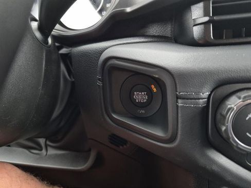 New 2026 Jeep Wrangler Unlimited Sahara AWD/4WD image 25