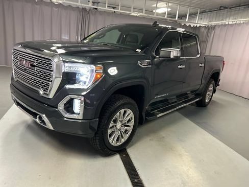 Used 2021 GMC Sierra 1500 Denali w/ Technology Package AWD/4WD image 3