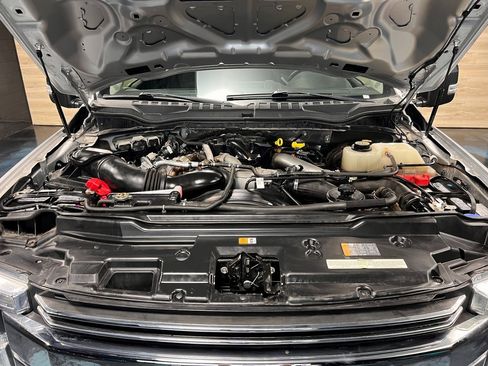 Used 2019 Ford F250 Lariat w/ Chrome Package image 23