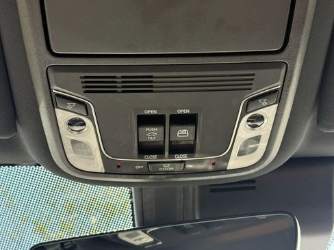 Used 2025 Honda Ridgeline Black Edition image 24