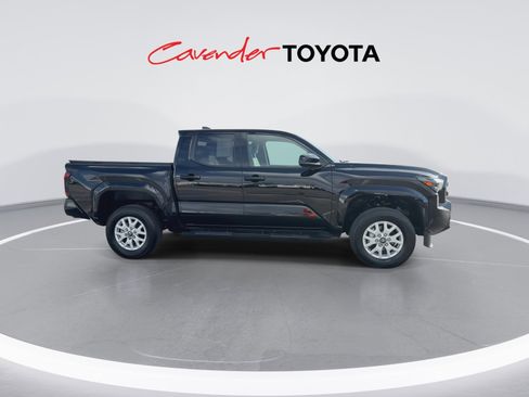 Certified 2025 Toyota Tacoma SR5 image 9